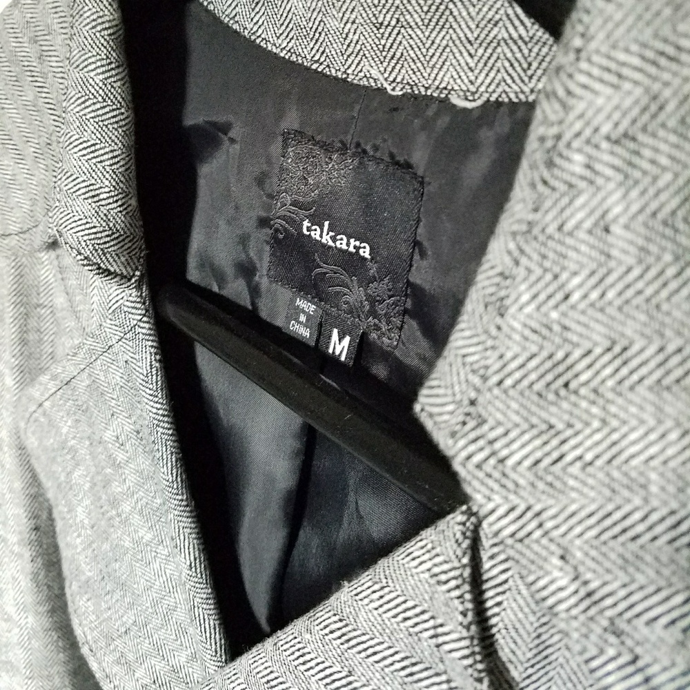 Like New Belted Gray Takara Coat - Picture 8 of 9